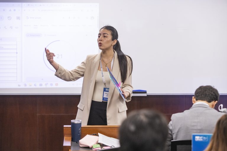 021 - CLAUSURA UPMUN-09-11